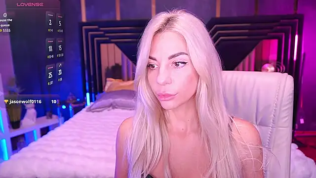 BellaRayyy online show from 11/30/25, 06:58