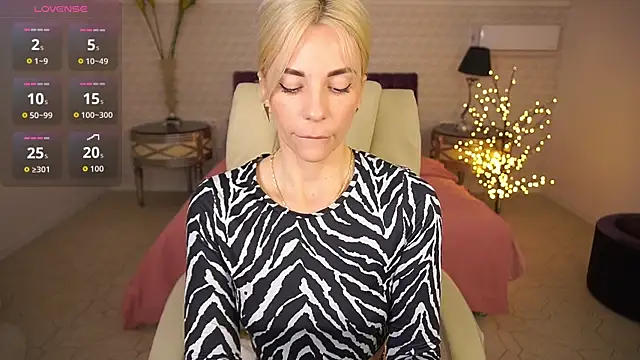 BellaRayyy online show from 04/07/26, 06:26