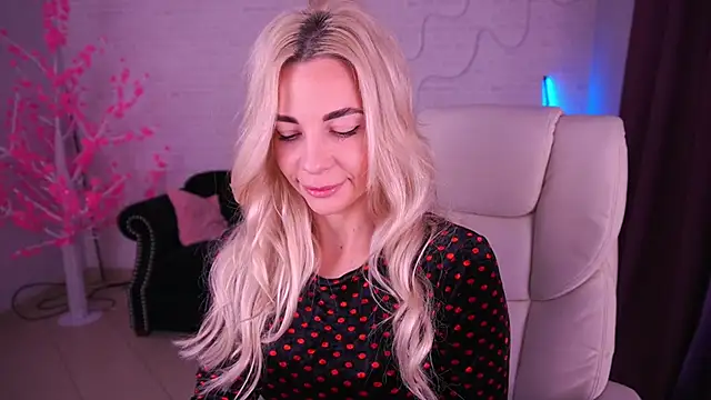 BellaRayyy online show from 01/14/26, 07:12