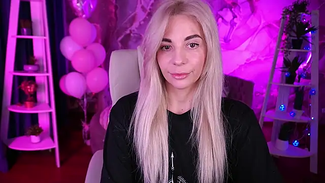 BellaRayyy online show from 02/24/26, 03:02