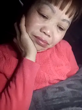  YooY  online show from 11/04/25, 12:03