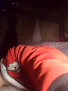  YooY  online show from 11/24/25, 11:05