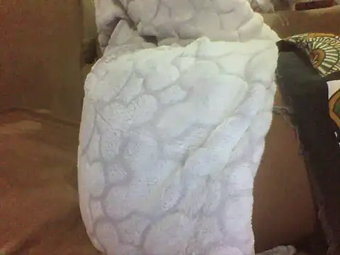 Moongodessy online show from 10/21/25, 05:29