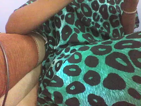 Moongodessy online show from 11/14/25, 02:10