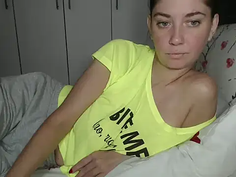 petite danielle online show from 09/11/25, 06:46