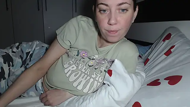 petite danielle online show from 05/22/26, 10:41