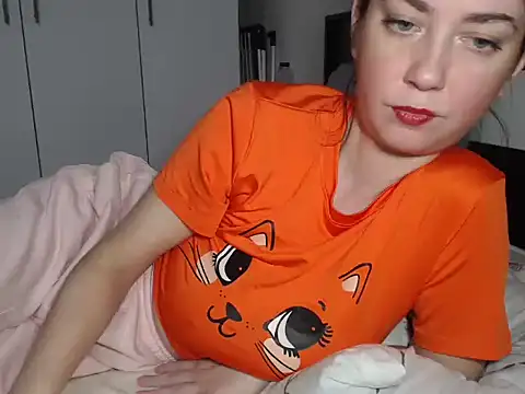 petite danielle online show from 02/13/26, 12:27