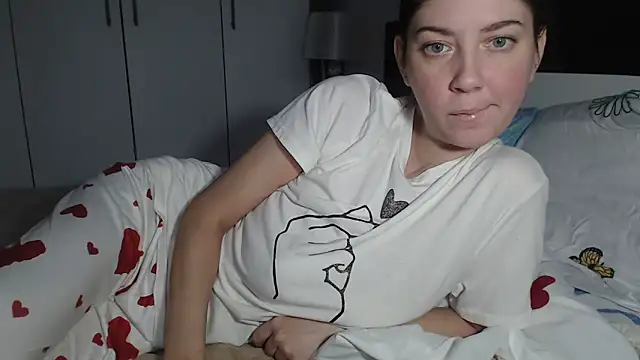 petite danielle online show from 11/08/25, 01:14