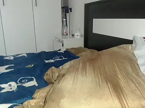 petite danielle online show from 03/03/26, 08:21