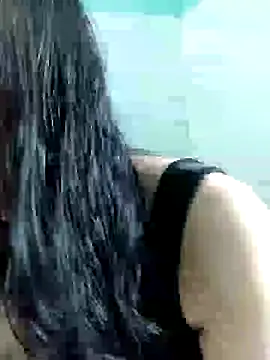 Snapshot of Ly-ny chatting on 10/09/25, 05:41 Ly-ny online show from 10/09/25, 05:41