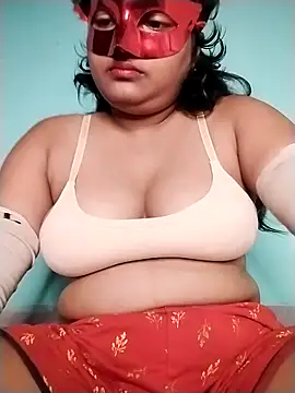 mimi87hoty online show from 10/30/25, 06:27