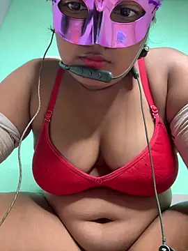 mimi87hoty online show from 03/10/26, 05:28