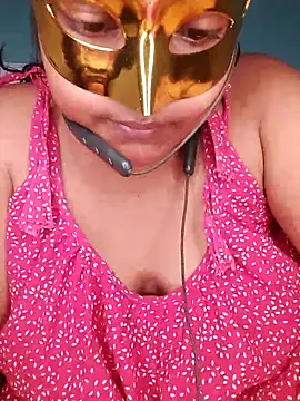 mimi87hoty online show from 06/16/26, 12:27