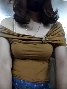 Candy-bae online show from 10/13/25, 06:37
