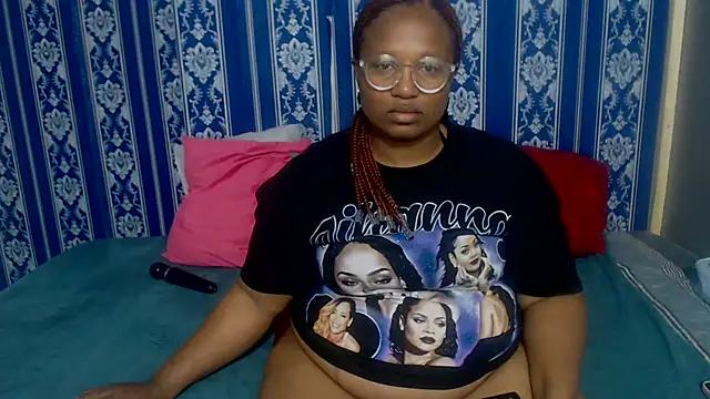 JUICEYLIPS333 online show from 12/17/25, 11:15