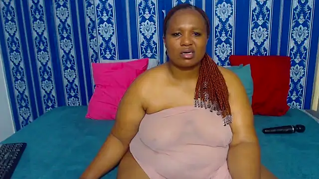 JUICEYLIPS333 online show from 12/16/25, 06:39