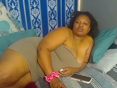 JUICEYLIPS333 online show from 11/07/25, 06:07