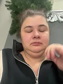 Snapshot of AliceCurlyX chatting on 12/01/25, 09:21 AliceCurlyX online show from 12/01/25, 09:21