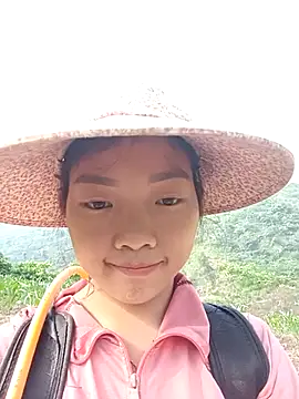 Snapshot of Ananine chatting on 04/09/26, 01:40 Ananine online show from 04/09/26, 01:40