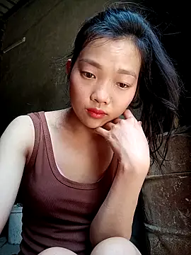 Snapshot of Ananine chatting on 04/06/26, 06:25 Ananine online show from 04/06/26, 06:25