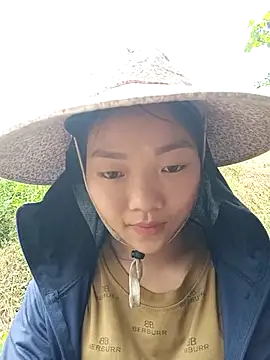 Snapshot of Ananine chatting on 04/04/26, 06:20 Ananine online show from 04/04/26, 06:20