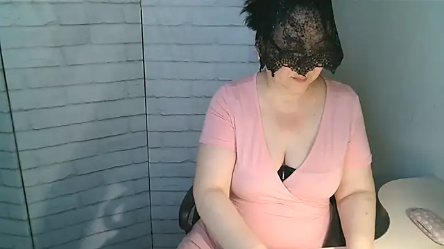 Helen xi  online show from 05/22/26, 03:15