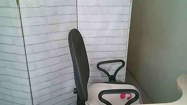 Helen xi  online show from 01/08/26, 05:13