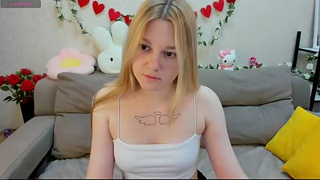 Sylvia Ortiz online show from 03/10/26, 12:58