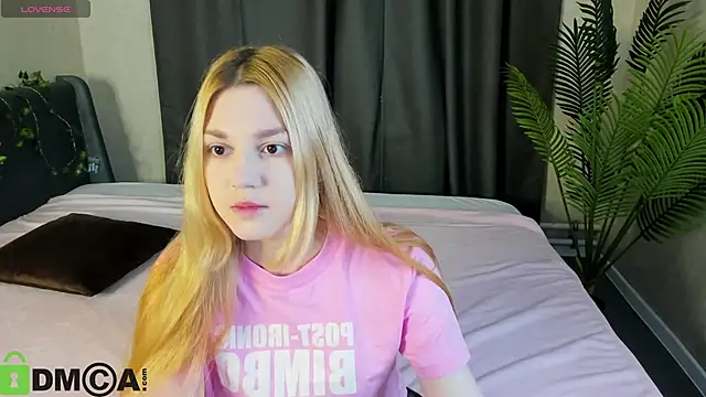 Sylvia Ortiz online show from 11/08/25, 09:02