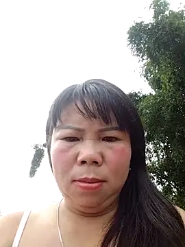 lusy-00 online show from 10/31/25, 12:51