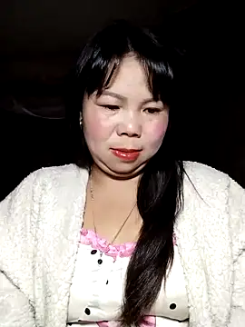 lusy-00 online show from 11/26/25, 01:33