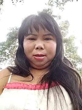 Snapshot of lusy-00 chatting on 07/07/26, 12:35 lusy-00 online show from 07/07/26, 12:35
