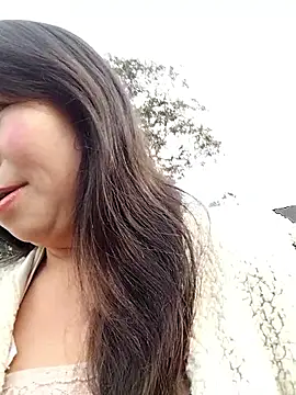 lusy-00 online show from 01/14/26, 09:57