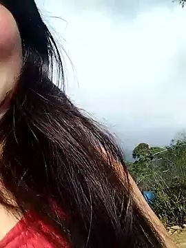 lusy-00 online show from 12/22/25, 01:50