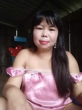 Snapshot of lusy-00 chatting on 06/27/26, 02:39 lusy-00 online show from 06/27/26, 02:39