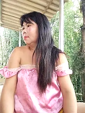 Snapshot of lusy-00 chatting on 05/26/26, 06:55 lusy-00 online show from 05/26/26, 06:55