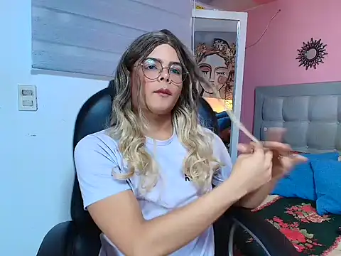 stewart mateo  online show from 12/18/25, 02:16