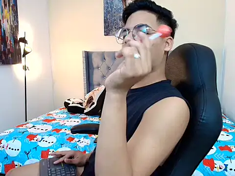 stewart mateo  online show from 12/04/25, 02:21