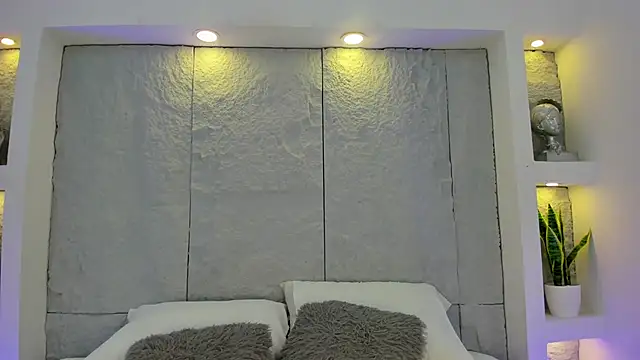 AlassiaHocthner online show from 04/09/26, 11:38