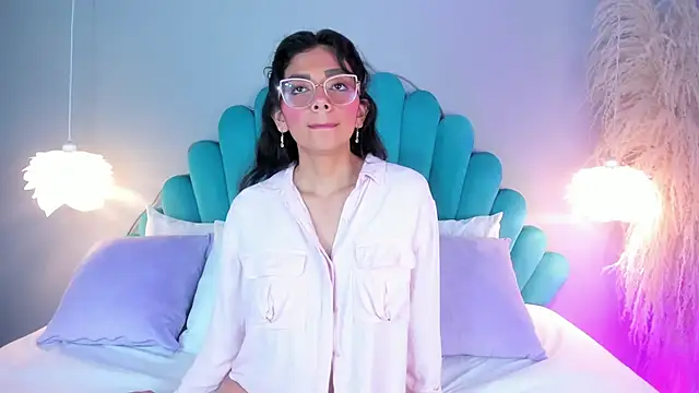 Snapshot of AlassiaHocthner chatting on 10/27/25, 11:55 AlassiaHocthner online show from 10/27/25, 11:55