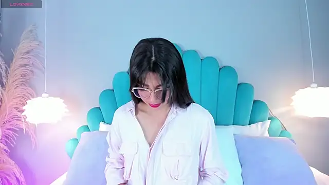 Snapshot of AlassiaHocthner chatting on 11/08/25, 11:36 AlassiaHocthner online show from 11/08/25, 11:36