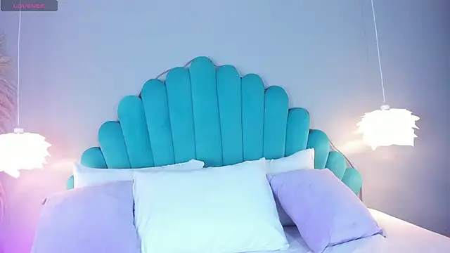 Snapshot of AlassiaHocthner chatting on 11/13/25, 11:58 AlassiaHocthner online show from 11/13/25, 11:58