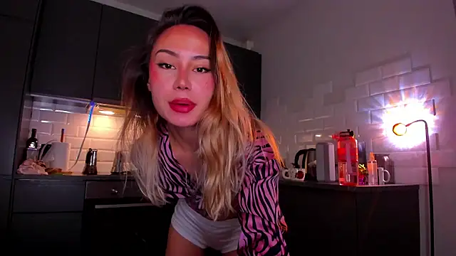 Snapshot of baobei03 chatting on 11/05/25, 09:34 baobei03 online show from 11/05/25, 09:34