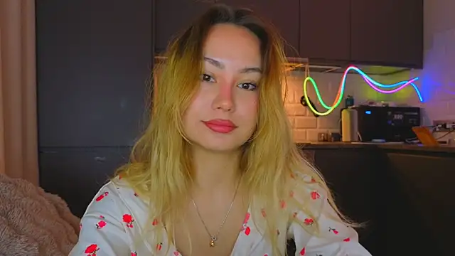 Snapshot of baobei03 chatting on 03/01/26, 04:23 baobei03 online show from 03/01/26, 04:23