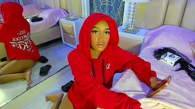 JulitPink online show from 02/13/26, 11:43