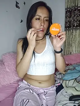 Queen Ashly online show from 11/18/25, 12:15