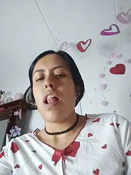 Queen Ashly online show from 04/18/26, 03:09