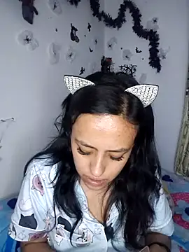 Queen Ashly online show from 10/28/25, 01:50