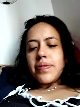 Snapshot of Queen_Ashly chatting on 07/05/26, 05:31 Queen Ashly online show from 07/05/26, 05:31