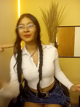 BrendaRojas  online show from 03/13/26, 07:41